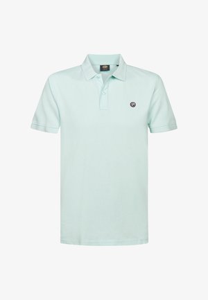 Polokošile světle mátové barvy, krátké rukávy, s třítlačítkovým rozparem a malým kulatým logem na levé hrudi. Měkká bavlněná textura.