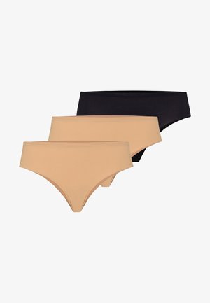 Tre sømløse hipster trusser til kvinder i to beige og en sort, vist stablet mod en hvid baggrund.