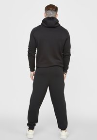 SIKSILK Felpa con cappuccio - black