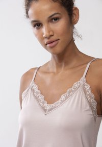 mey Undershirt - new toffee