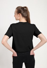 Henry Tiger DUNGEONS & DRAGONS DICE ROLES czarny