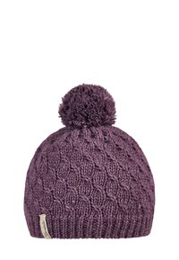 Lila gestrickte Mütze mit einem strukturierten Maschenmuster, ausgestattet mit einem flauschigen Pompon oben und einem kleinen Markenetikett an der Seite.