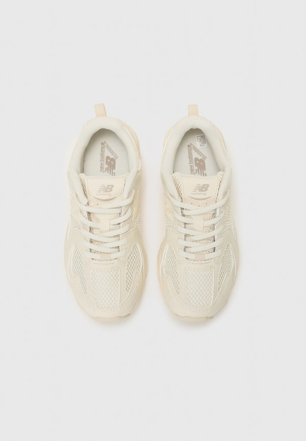530 - Trainers - beige3