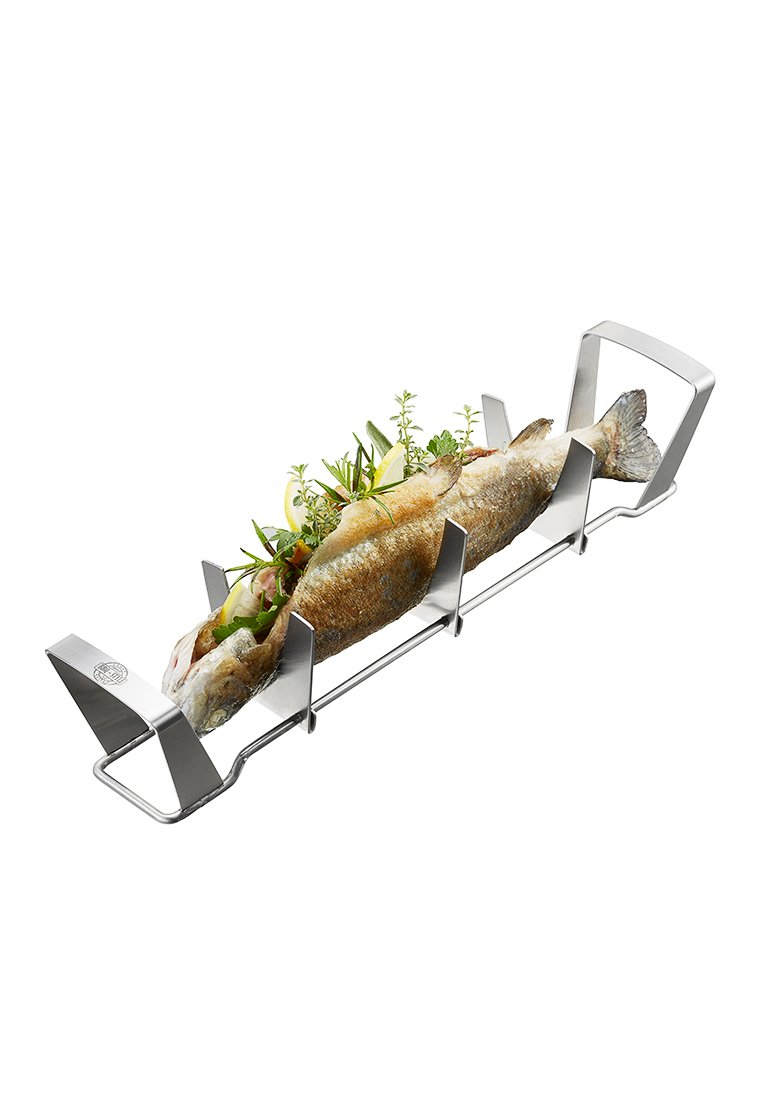Stalowy ruszt do grillowania ryb, z sześcioma podporami, pomieści całą rybę z ziołami i dekoracjami, elegancki i funkcjonalny design.