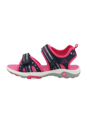 Růžové a tmavě modré dětské sportovní sandály s nastavitelnými pásky, texturovanou podrážkou a logem značky na boku a podrážce.