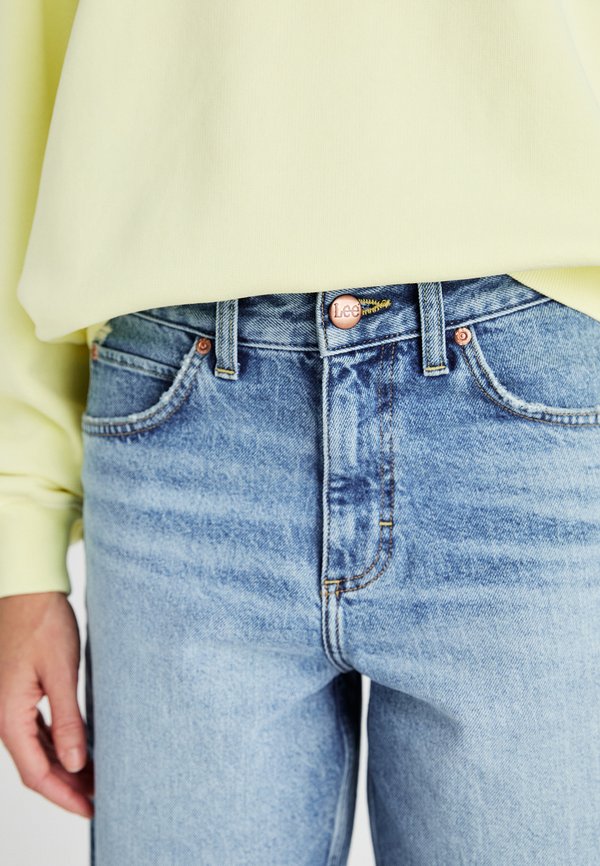 RIDER LOOSE SHORT - Denim shorts - down the river4