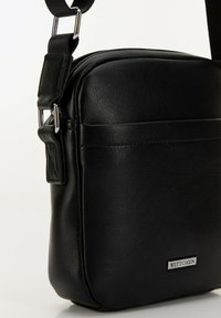 WITTCHEN Borsa a tracolla - black