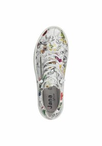 Weißer Sneaker mit floralen und abstrakten Mustern, ausgestattet mit einer runden Zehenpartie, Schnürsenkeln und einem Reißverschlussdetail an der Seite. Weiche Innensohle sichtbar.