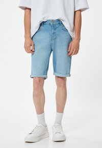 Farkkushortsit - blue