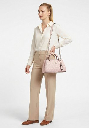 Guess, TAMARA HANDTASCHE 32 CM - Sac à main - light pink