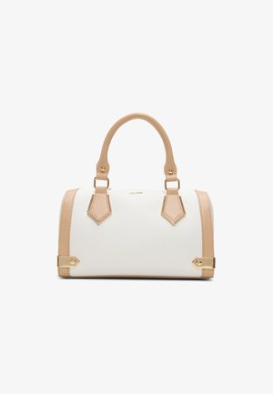 Witte handtas met beige leren accenten, ronde vorm, twee korte handgrepen, gouden hardware en ruitvormige afwerking aan de zijkanten.