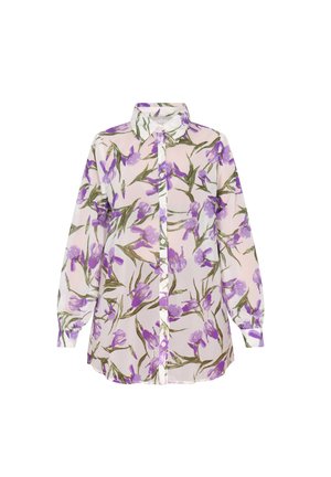 Virágmintás gombos ing áttetsző anyagból, lila virágokkal világos háttérrel, hosszú ujjakkal és klasszikus gombos gallérral.