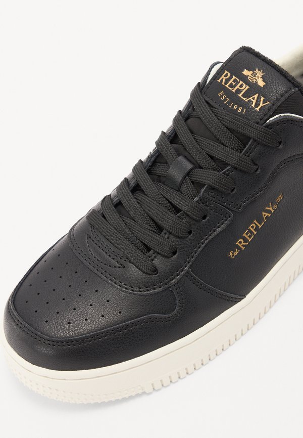 EPIC M SPRING - Trainers2