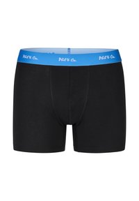 Svarta boxertrosor med en blå elastisk midjeband som har vit tryckt text. Tyget är enfärgat, och designen inkluderar en framficka.