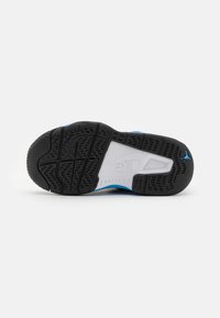 Jordan JORDAN STAY LOYAL 3 UNISEX - Sneakers basse - black/university blue/white