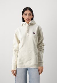 Tommy Jeans BADGE HOODIE UNISEX - Jersey con capucha - newsprint