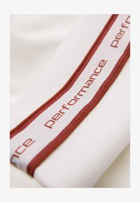 Non sélectionné, white