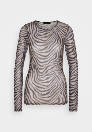 Pikad varrukad ümara kaelusega top, mis on valmistatud läbipaistvast kangast ja millel on mustriks halli ja beeži värvi sebra triibud. Tihedalt keha ümber istuv siluett.