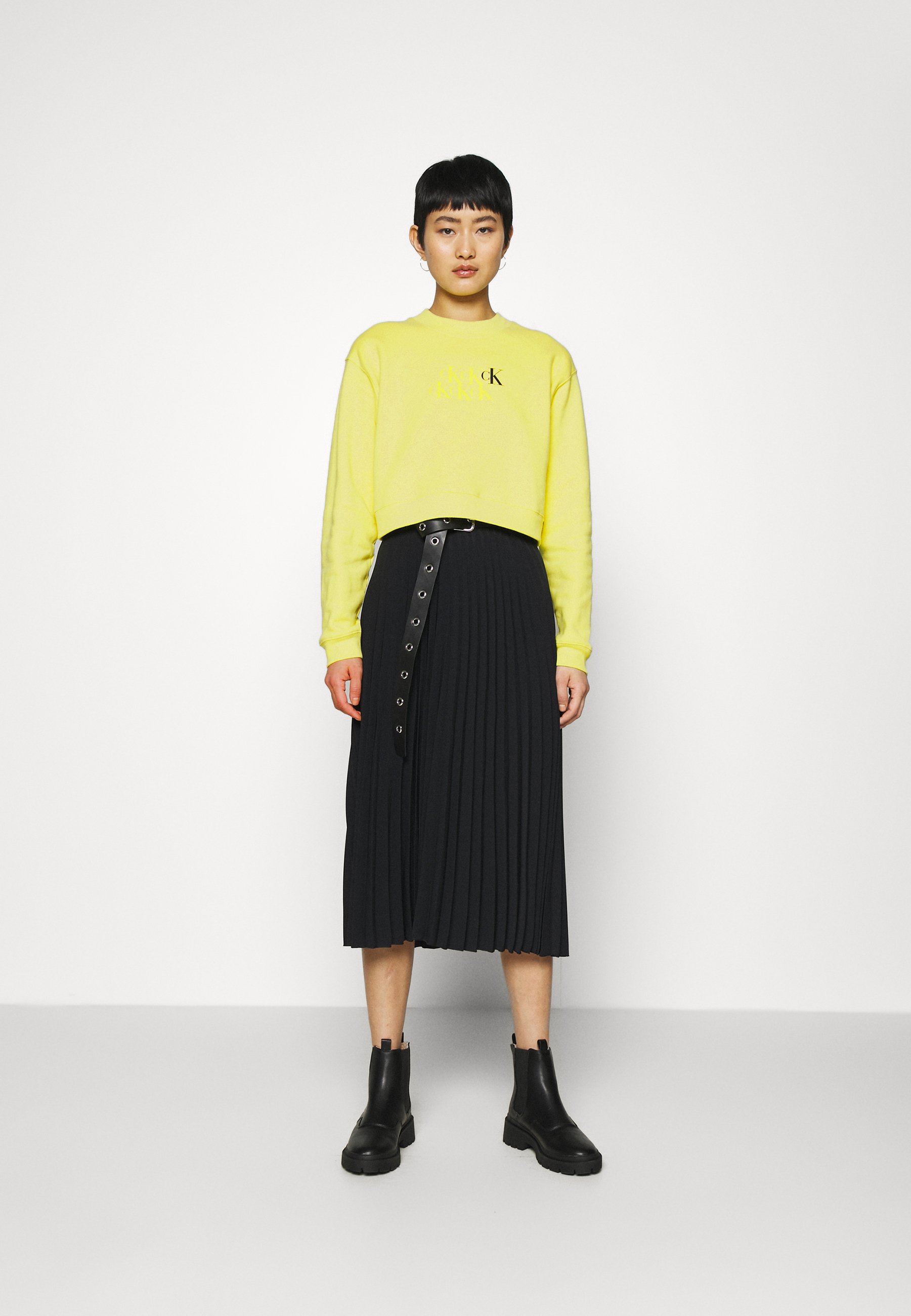 Calvin Klein Jeans MONOGRAM CROPPED - Felpa - lime zing/giallo fluo -  Zalando.it