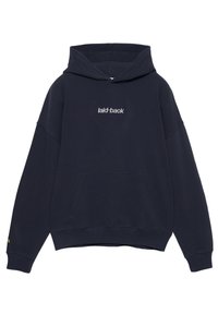 Námorníckomodrá oversized mikina vyrobená z mäkkej tkaniny, s prednou vreckom a bielym vyšívaným textom "laid-back" na hrudi.