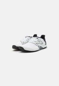 New Balance Scarpe da allenamento - white