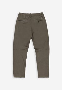 Cargo shorts in olijfgroen katoenmix met elastische tailleband, twee achterzakken met ritsen en gestikte kniezakken.