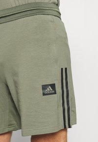 adidas Performance Träningsshorts - khaki