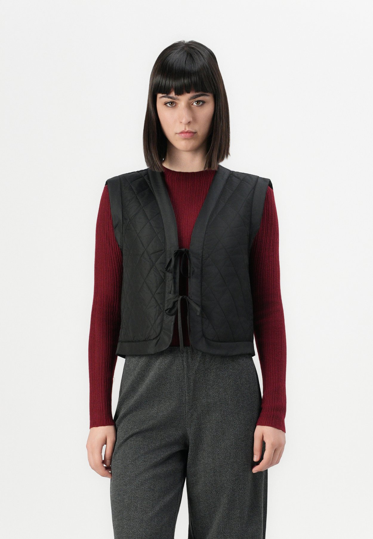 ONLANNABELL LEO TIE VEST