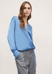Unausgewählt, azzurro