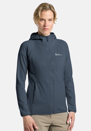 Dunkelblaues Kapuzenshirt aus strukturiertem Stoff mit Frontreißverschluss und zwei seitlichen Taschen. Mit Logo auf der linken Brust. Enganliegender Schnitt.