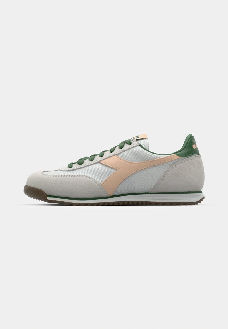 Diadora CROSS UNISEX - Trainers - pastel rose tan /fairway/white ...