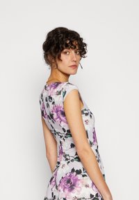 Anna Field Vestido de malha - beige/purple