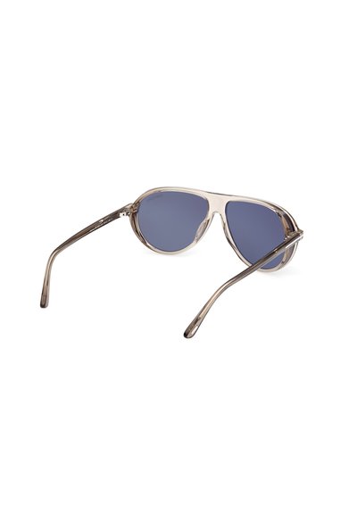 Aviator solbriller med gennemsigtig grå ramme og blåtonede glas, med slanke metalarme og en let kurve for en behagelig pasform.