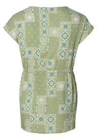 Abito verde a fantasia con maniche corte, caratterizzato da disegni geometrici in bianco, blu e arancione. Include una vita elastica per un miglior fitting.