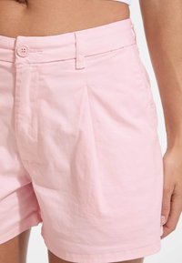 Guess Jeans Šorti - rose