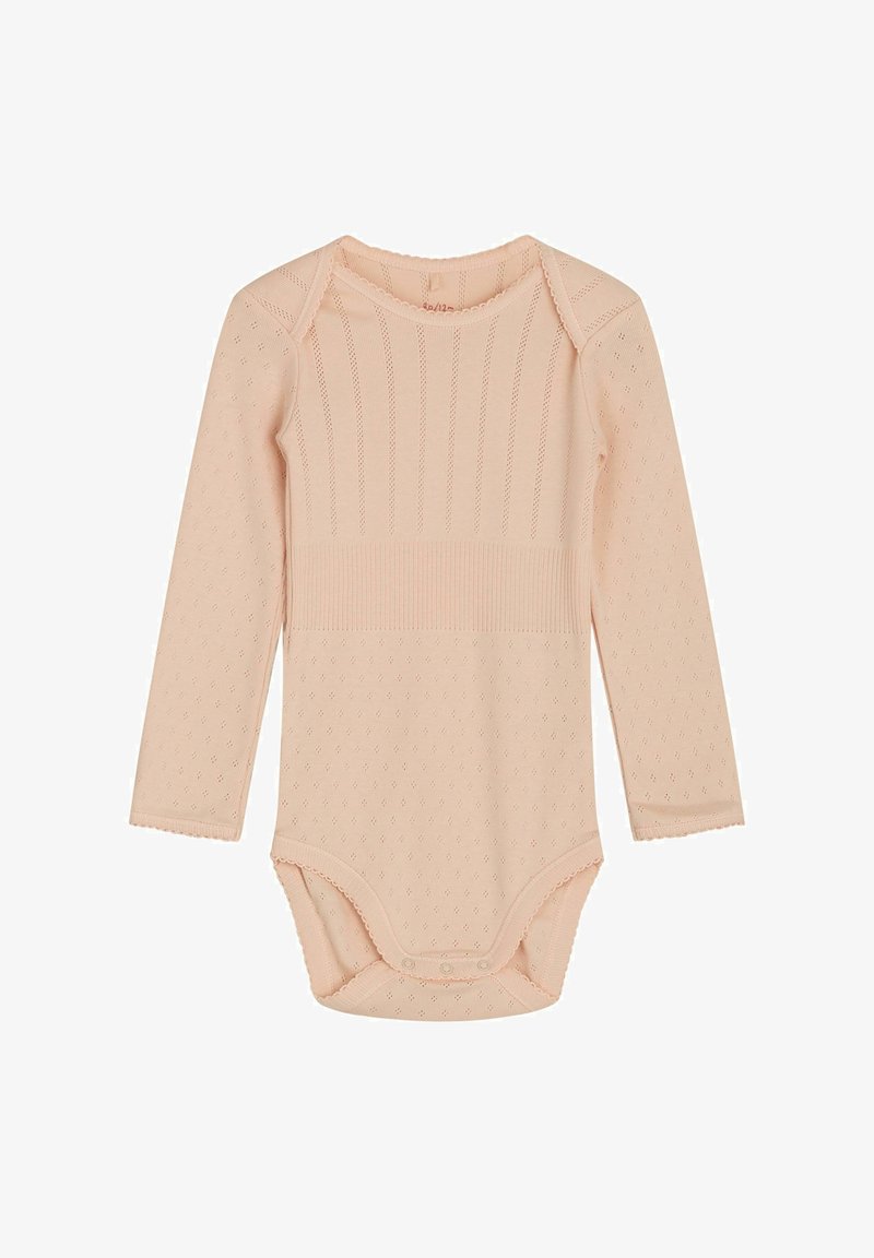 Ilgų rankovių bodis, pagamintas iš minkšto rožinio medvilnės, su tekstūruota gumbeline danga, deimanto raštais ir spaudėmis apačioje, kad būtų lengva apsirengti.