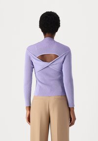 KARL LAGERFELD Džemperis - sweet lavender/deep purple
