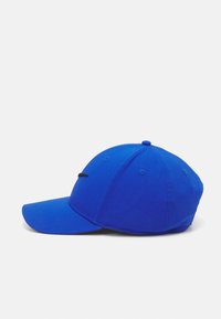 Nike Performance CLUB UNISEX - Cap - game royal/black