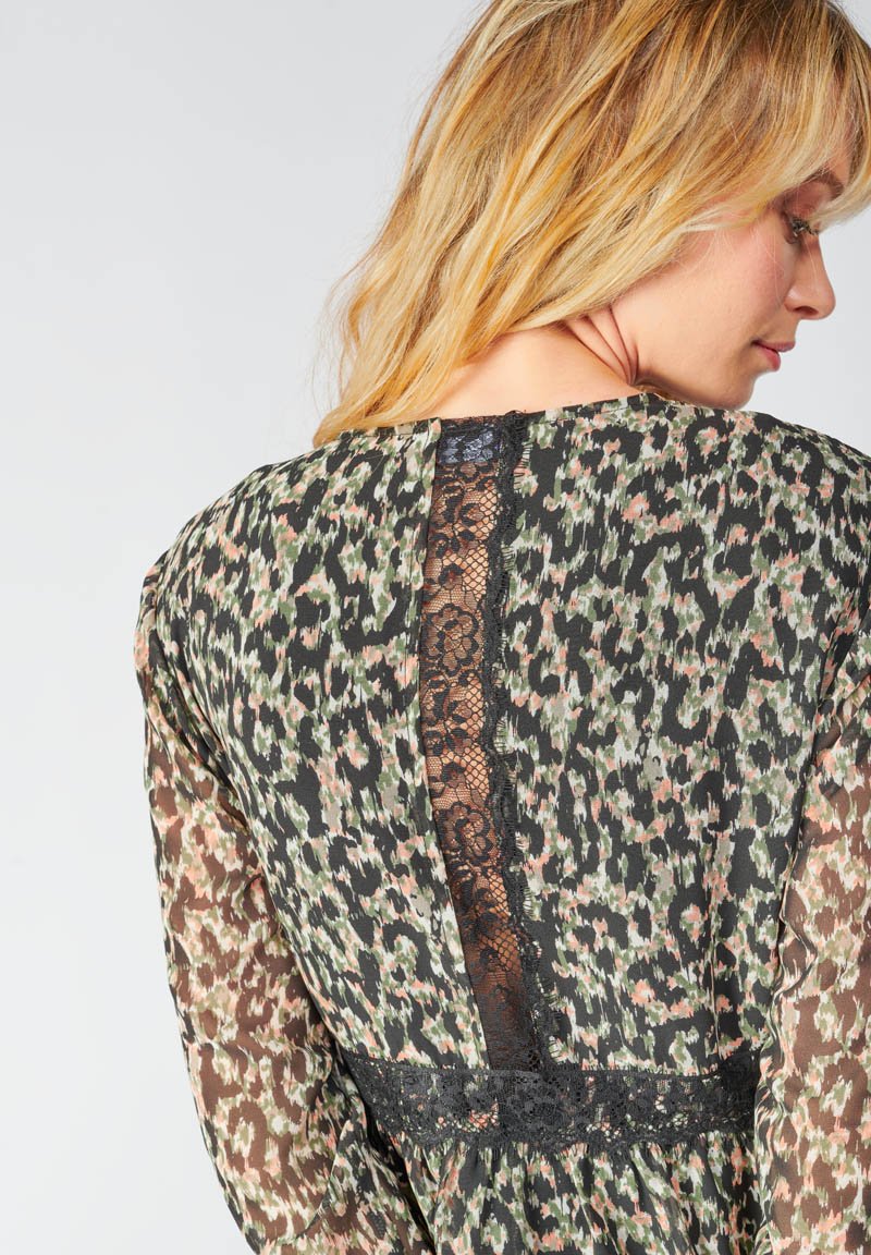 Le Temps Des Cerises FREVE Robe de jour vert ZALANDO