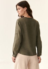 TATUUM JUSTYNA - Bluse - khaki