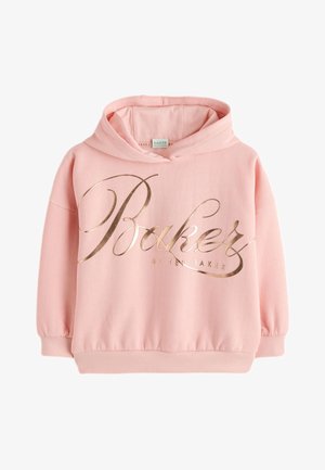 Różowa bluza z kapturem z złotym metalicznym napisem "Baker by Ted Baker" na przodzie, ściągaczami na rękawach i dole.