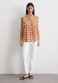 Marc O'Polo ÄRMELLOSE PRIN - Bluse - multi golden yellow
