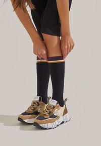 Voile Blanche CLUB105. - Sneakers basse - hellbraun