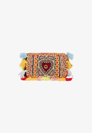 Borsetta ricamata con pon-pon multicolori. Presenta un motivo a cuore circondato da intricati disegni in rosso, giallo, blu e rosa.