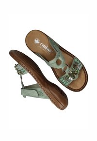 Groene schuif sandalen met glinsterende accenten en een geprofileerde binnenzool, voorzien van een decoratieve band en een gevoerde zool voor comfort.