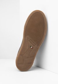 NeroGiardini Sneakers basse - marrone