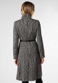 BOSS CETIVA - Kurzmantel - schwarz weiß