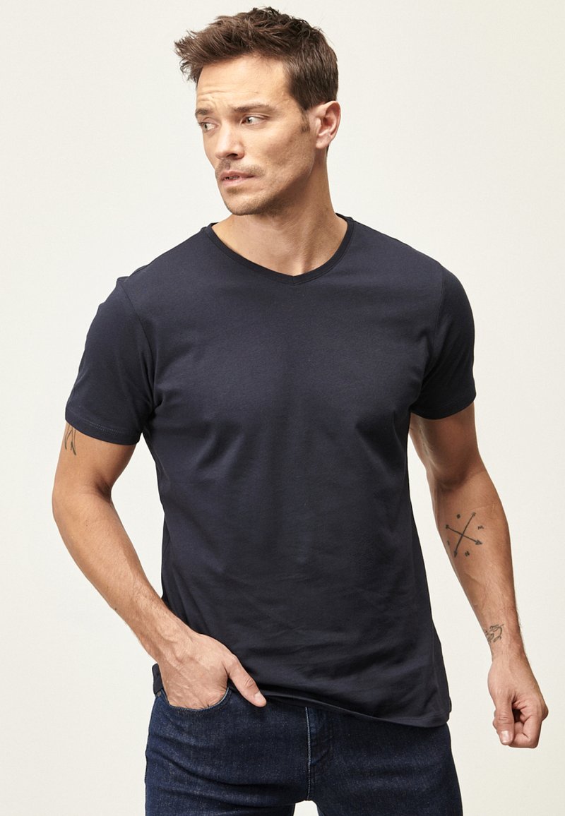 Pánská Bunda Slim Fit CLASSIC Sand/Black/Tartan M Lonsdale