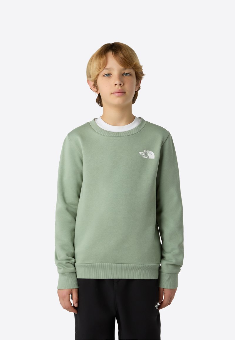 Sudadera verde de material suave, con cuello redondo, puños acanalados y un pequeño logo blanco en el pecho izquierdo.
