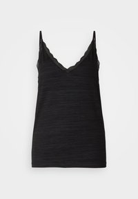 Černá bezrukávová cami s hlubokým výstřihem ve tvaru V, zdobená krajkovým lemem s vlnitým okrajem, vyrobená z měkké a hladké látky.